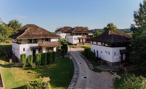 Pietroșița, Dâmbovița County, Romania 1