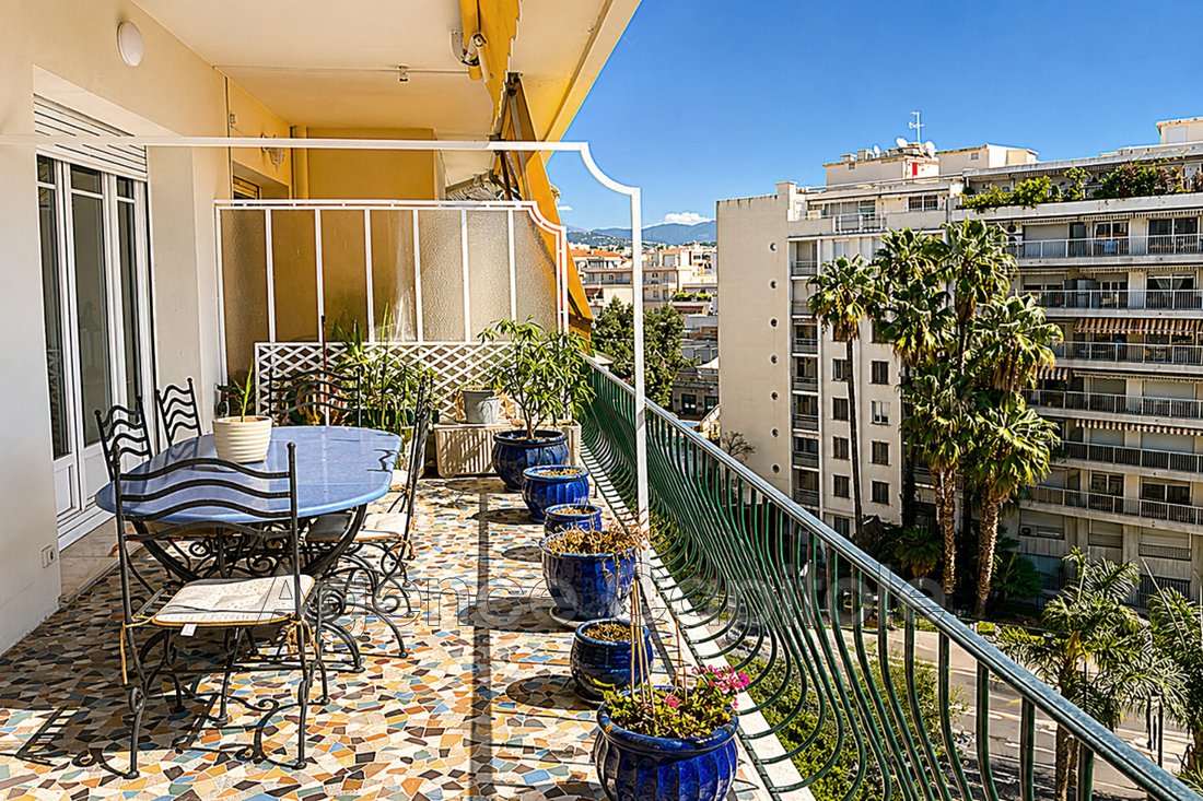 Appartement à Nice, Provence-Alpes-Côte d'Azur, France 3 - 18767161