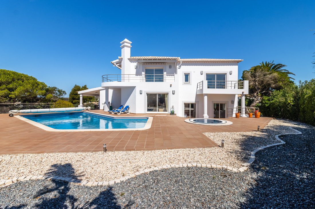Villa en Vila do Bispo e Raposeira, Algarve, Portugal 2 - 18767125
