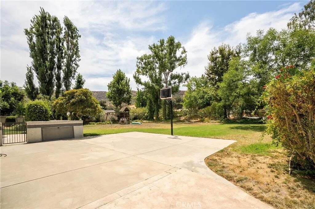 Casa en Yucaipa, California, Estados Unidos 5 - 18766938