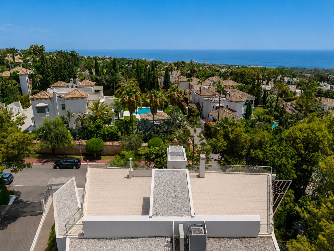 Villa in Sierra Blanca, Marbella, Spanien 1 - 18767147