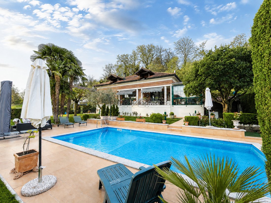 Villa in Novazzano, Tessin, Schweiz 1 - 18750954