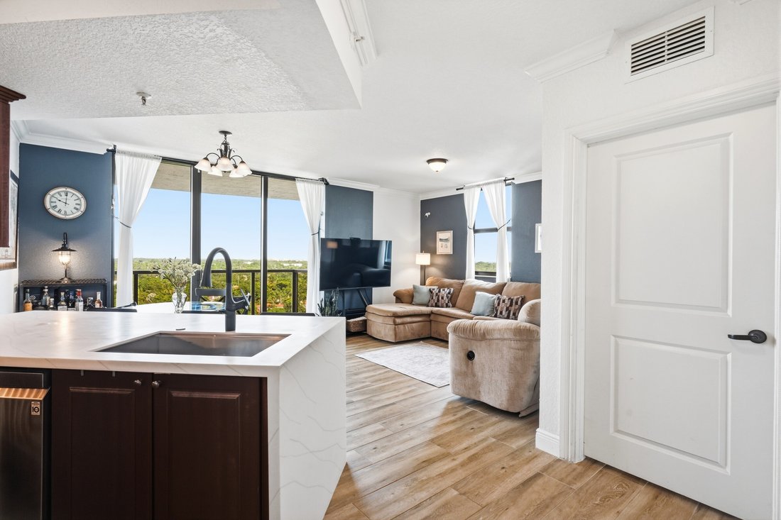 Condo in Miami, Florida, United States 5 - 18767019