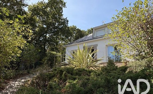 House in La Plaine-sur-Mer, Pays de la Loire, France 1