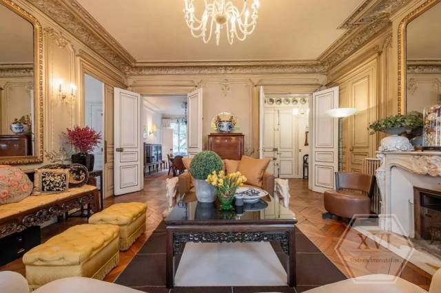 Apartamento en Saint Philippe du Roule, Paris 8e Arrondissement, París 4 - 16713175
