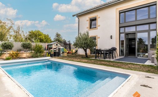 Casa en Lachassagne, Auvernia-Ródano-Alpes, Francia 1
