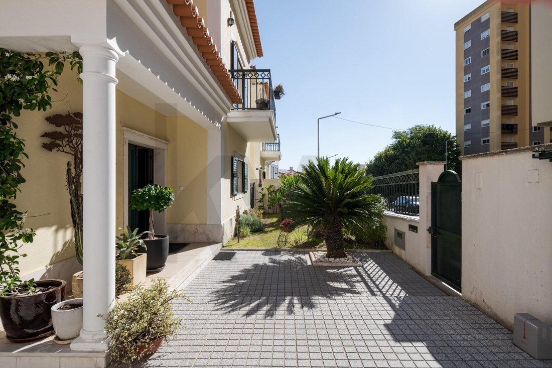 Townhouse in Povoa de Santa Iria e Forte da Casa, Lisbon, Portugal 3 - 18767361