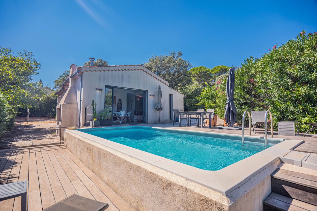 Villa in Grimaud, Provence-Alpes-Côte d'Azur, Frankreich 2 - 18767443