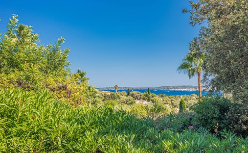 Villa in Grimaud, Provence-Alpes-Côte d'Azur, France 1