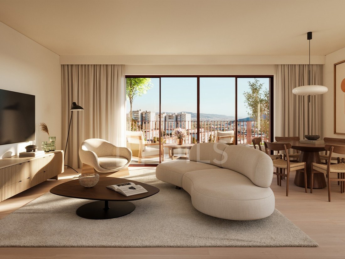 Apartment in Santo António dos Cavaleiros, Lisbon, Portugal 2 - 18767633