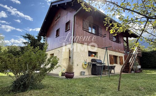 Casa a Sud, Saint-Jorioz, Francia 1