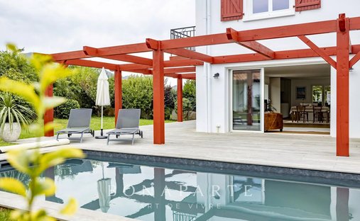 Casa en Saint-Pée-sur-Nivelle, Nueva Aquitania, Francia 1