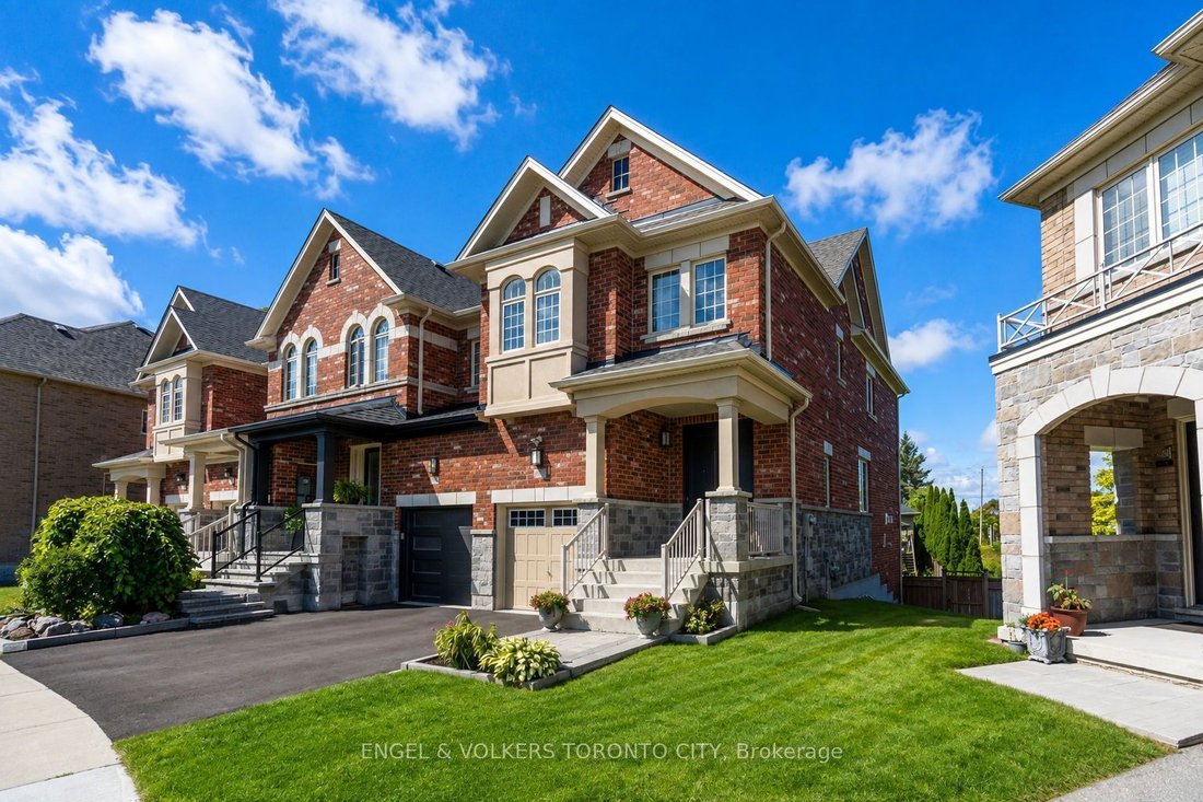 Townhouse in Gormley, Ontario, Canada 2 - 18767231