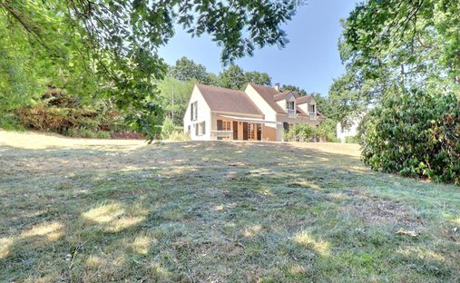 House in Mareil-Marly, Ile-de-France, France 1