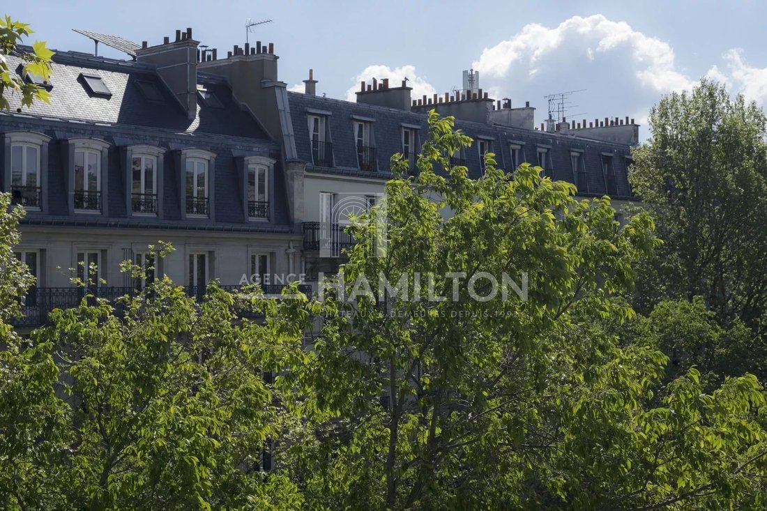 Apartment in Saint Vincent de Paul-Lariboisière, Paris 10e Arrondissement, Paris 5 - 18767290