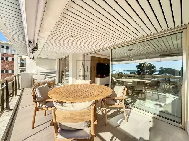 Apartamento en Cannes, Provenza-Alpes-Costa Azul, Francia 1 - 16386743