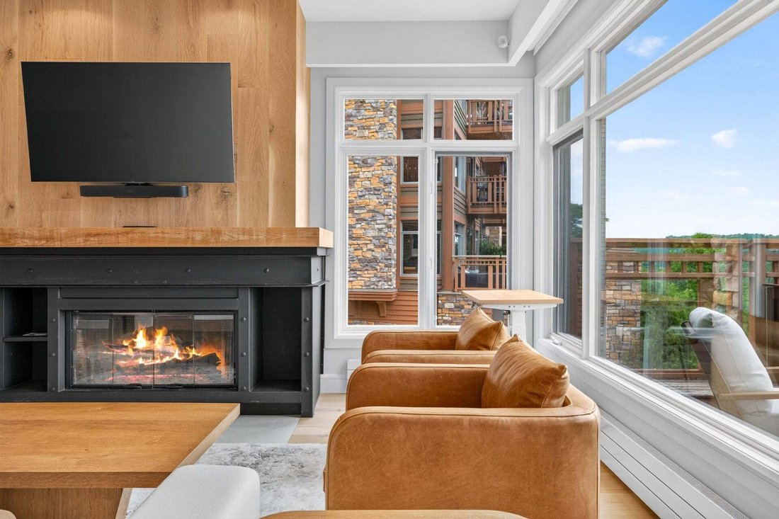 Condo in Mont-Tremblant, Quebec, Canada 5 - 18643727