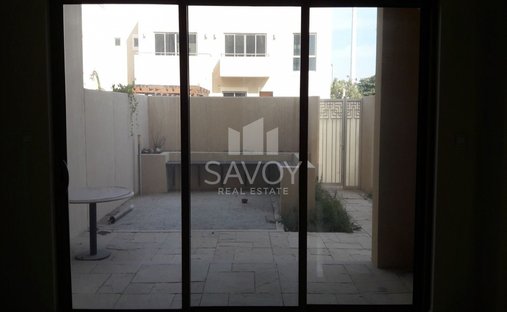 Townhouse en Ciudad Khalifa, Emirato de Abu Dabi, Emiratos Árabes Unidos 1