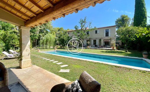 Villa en Paradou, Provenza-Alpes-Costa Azul, Francia 1