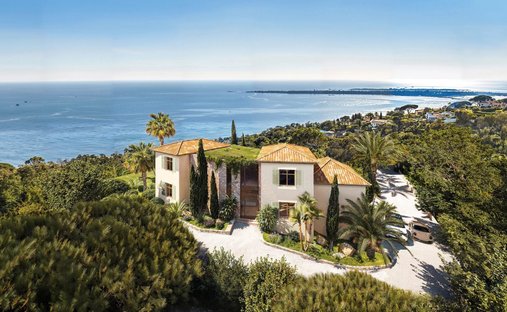 Estate in La Maure-Super Cannes, Vallauris, France 1