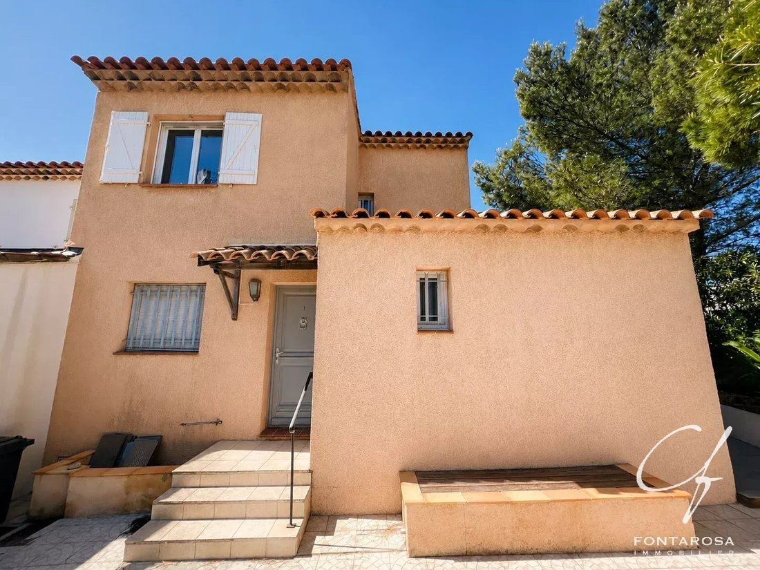 Casa a Les Issambres, Roquebrune-sur-Argens, Francia 1 - 15400098