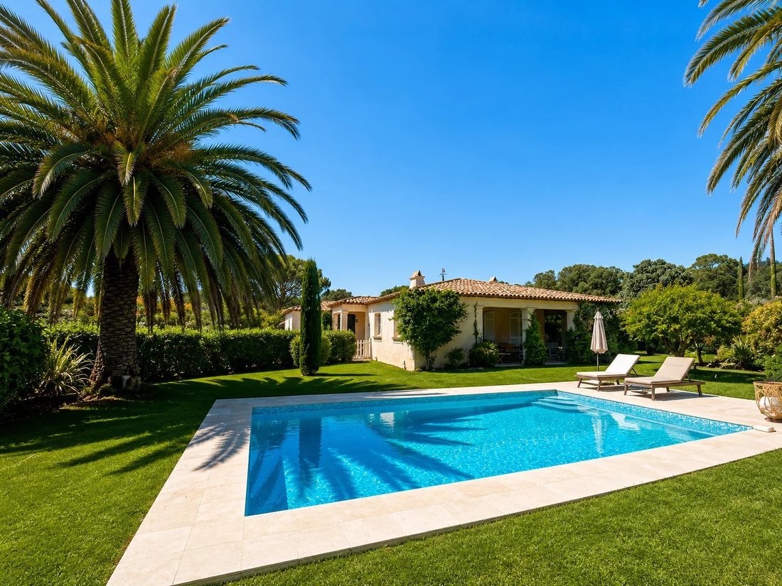 House in Grimaud, Provence-Alpes-Côte d'Azur, France 2 - 18768562