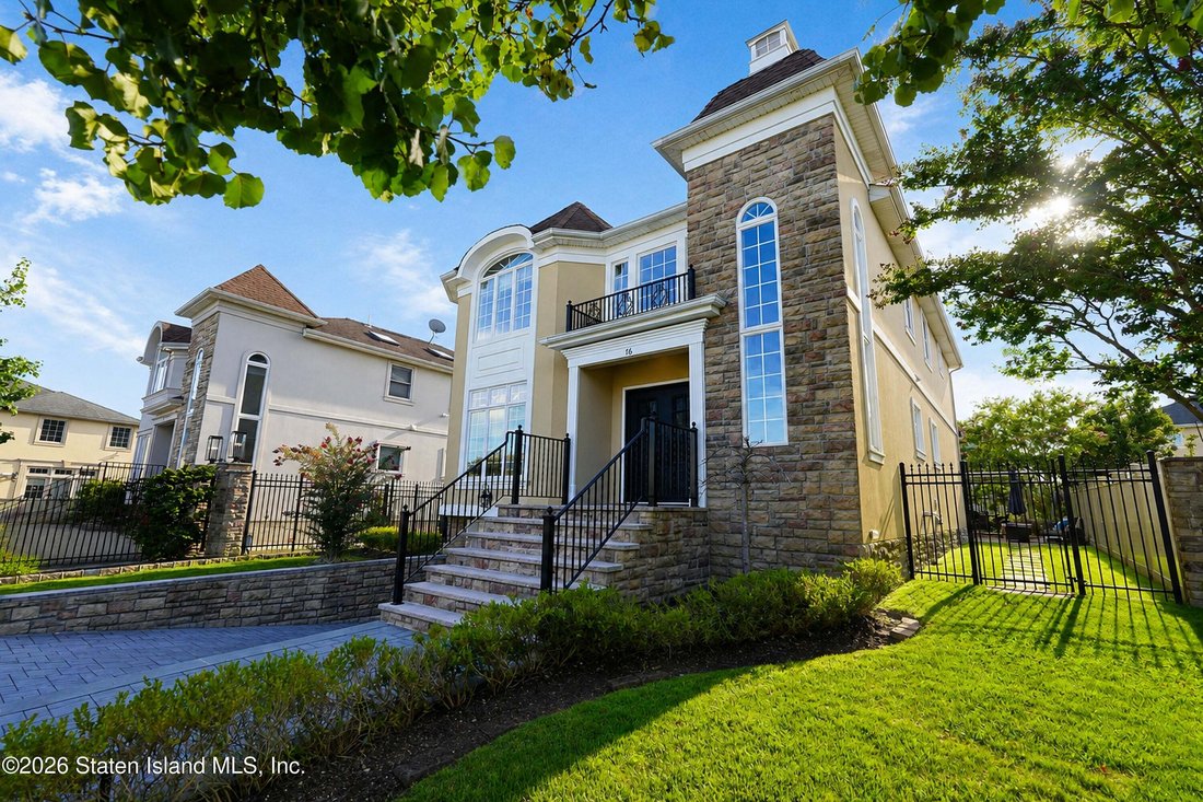 House in New York, New York, United States 3 - 18770553