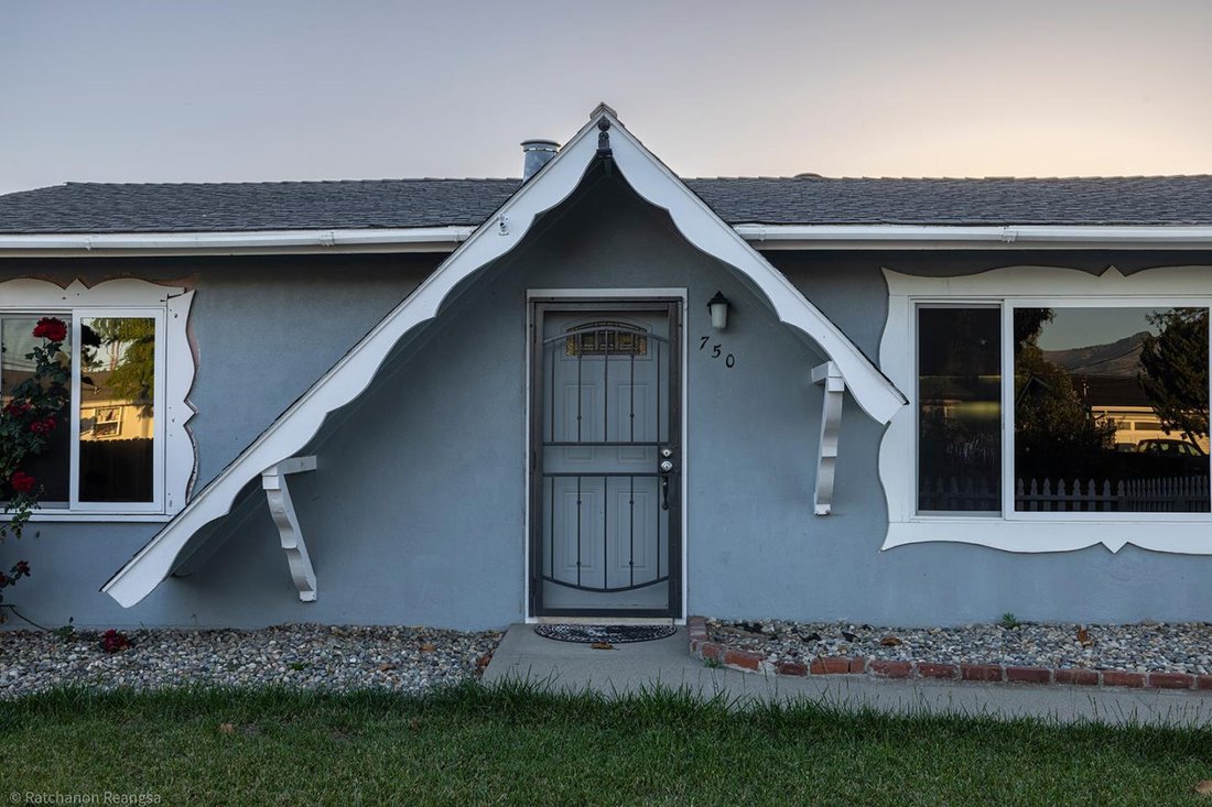Altro a Hollister, California, Stati Uniti 1 - 18770147