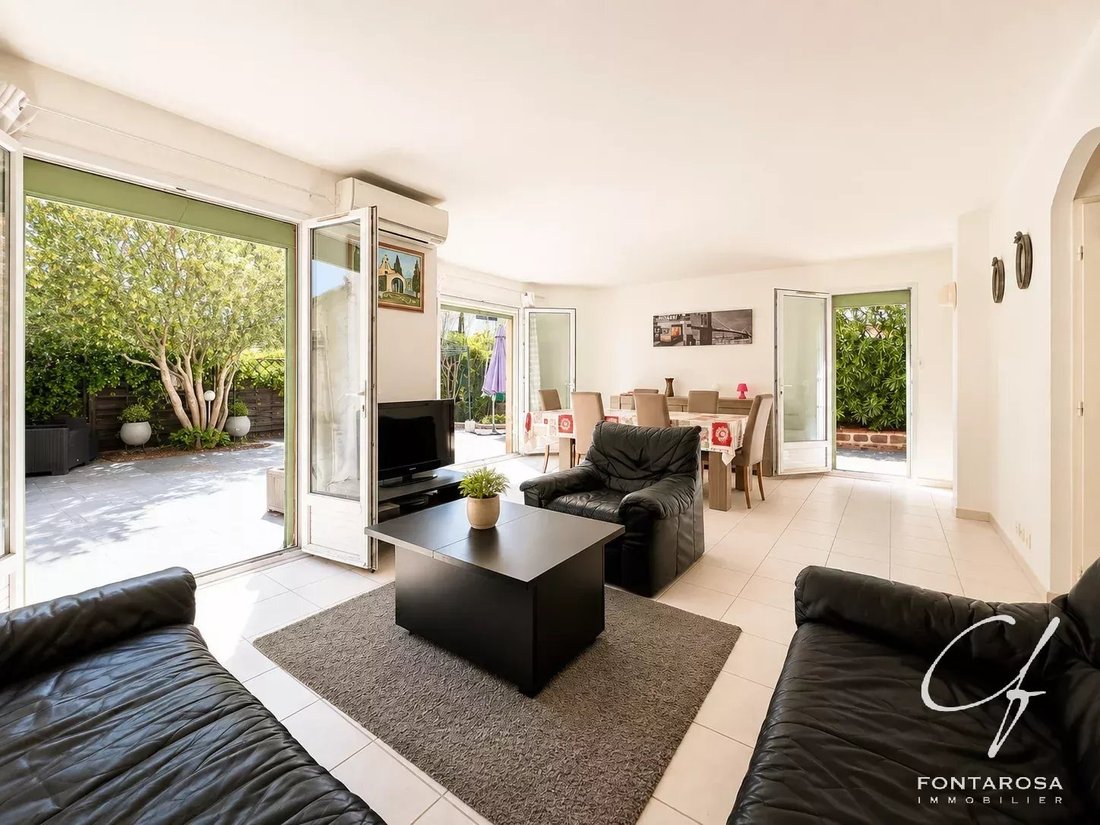Casa a Les Issambres, Roquebrune-sur-Argens, Francia 4 - 15400098
