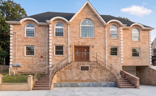 House in New York, New York, United States 1