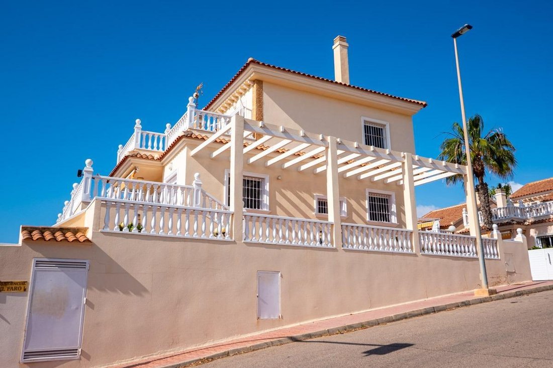 Chalet in Torrevieja, Land Valencia, Spanien 1 - 18772319