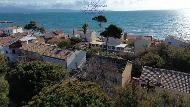 Haus in Hyères, Provence-Alpes-Côte d'Azur, Frankreich 1 - 17486402