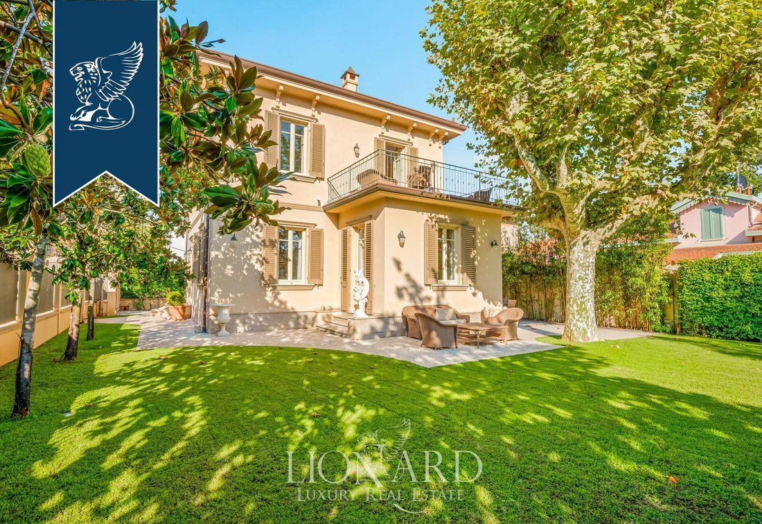 Villa en Forte dei Marmi, Toscana, Italia 1 - 18772765