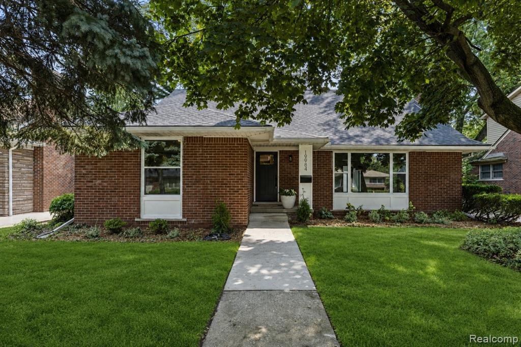 House in Grosse Pointe Shores, Michigan, United States 2 - 18656911