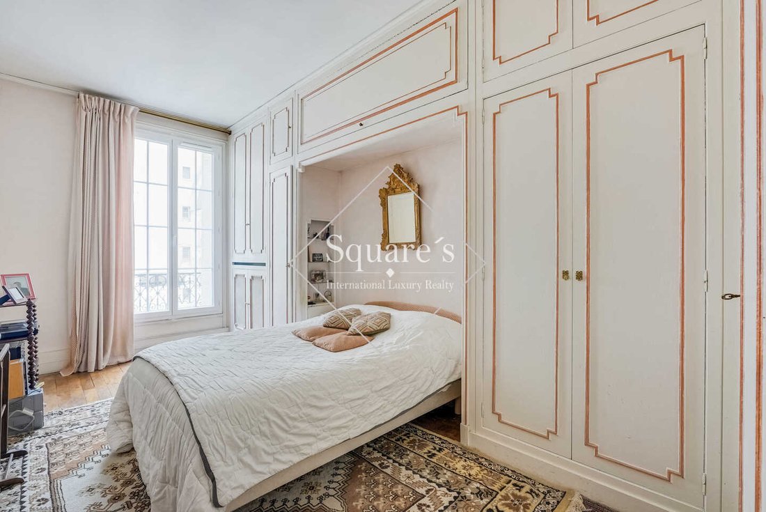 Apartment in Elysées-Madeleine, Paris 8e Arrondissement, Paris 5 - 18769756
