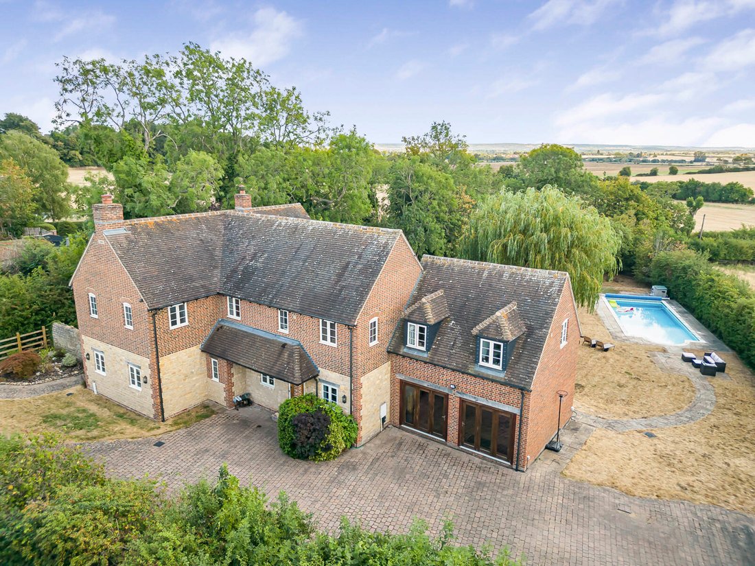 Haus in Long Crendon, England 1 - 18768209
