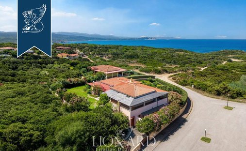 Villa in Lungòni/Santa Teresa Gallura, Sardinien, Italien 1