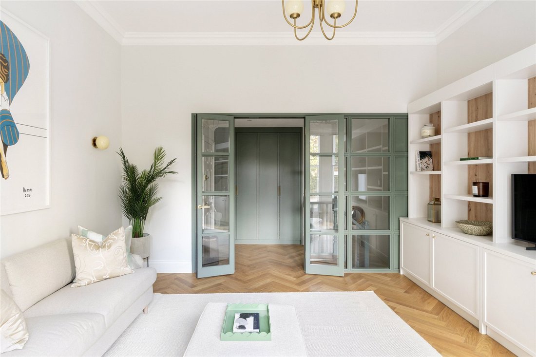 Apartment in Holland Park, Kensington And Chelsea, England 2 - 18768176