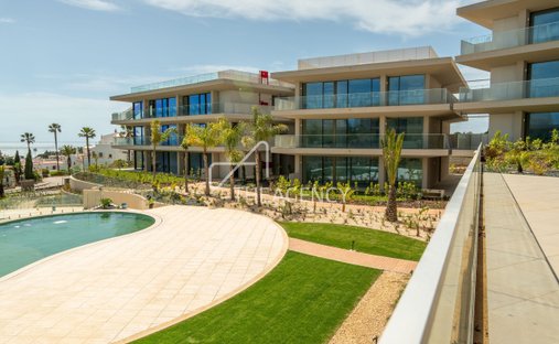 Penthouse in Carvoeiro, Algarve, Portugal 1