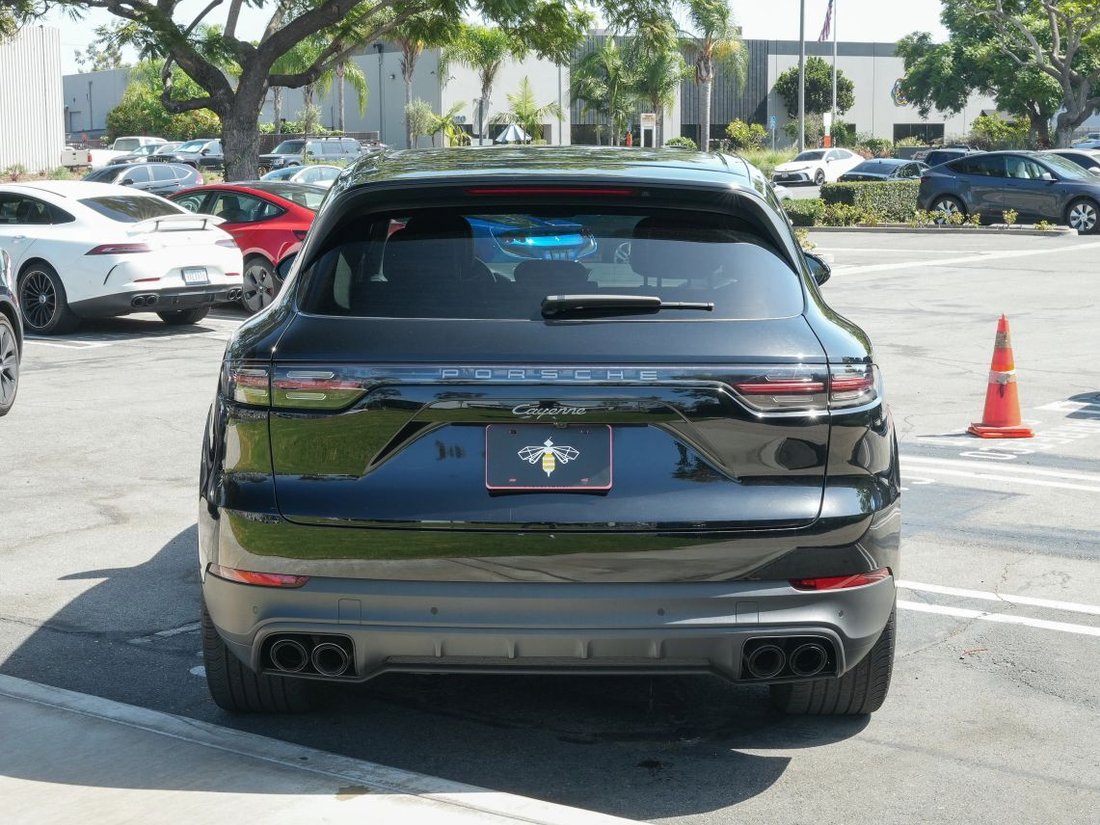Suv in Costa Mesa, CA, United States 4 - 18737553