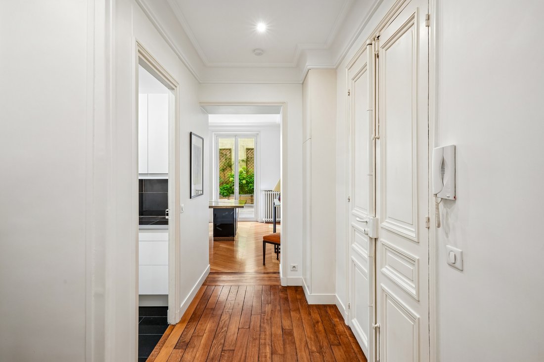 Apartment in Gros Caillou, Paris 7e Arrondissement, Paris 4 - 18769993