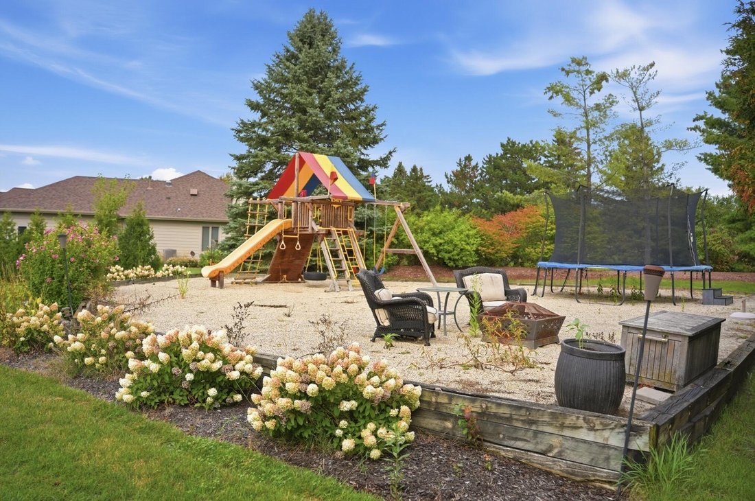 House in Franklin, Wisconsin, United States 4 - 18112981