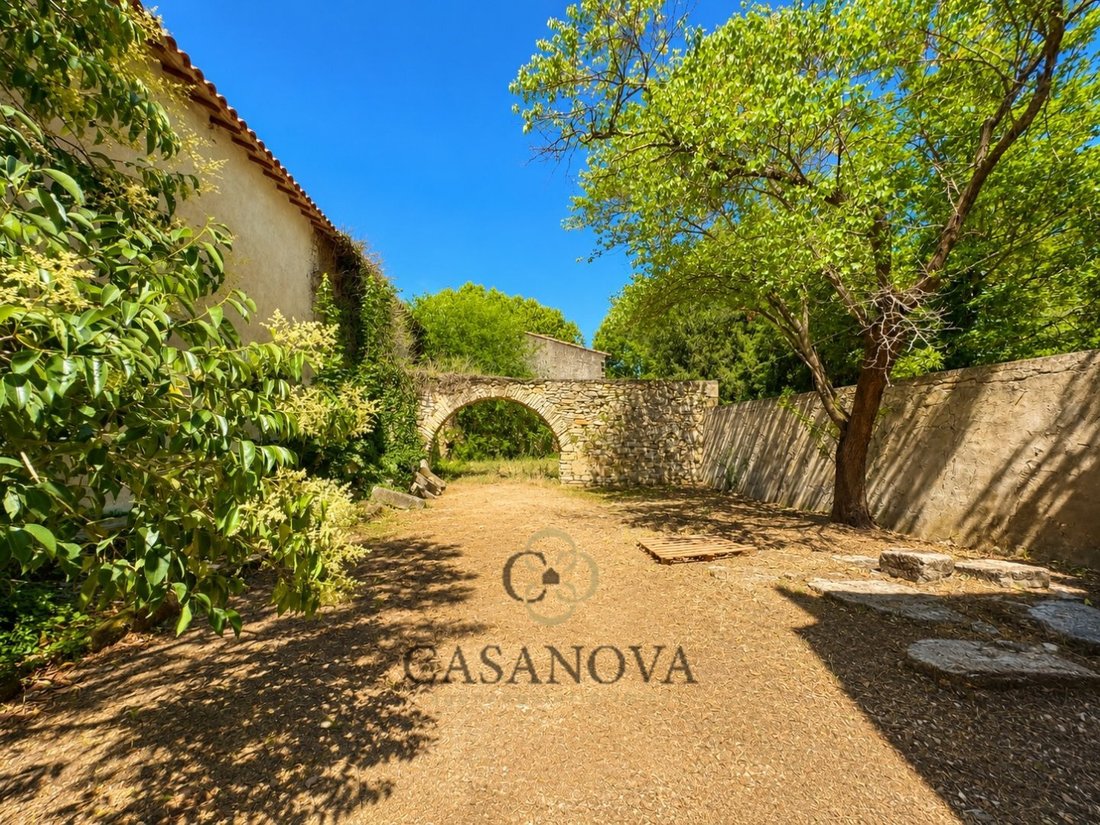 Casa di campagna a Parignargues, Occitania, Francia 2 - 18770074