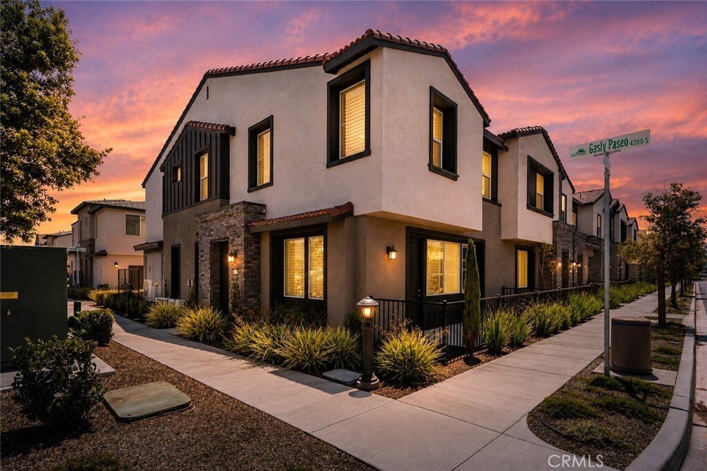 Condominio a Ontario, California, Stati Uniti 1 - 18406475