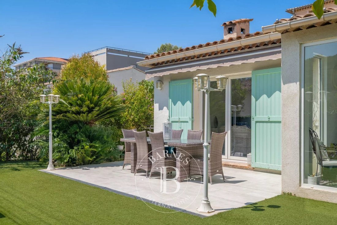 Villa in Quartiers Ouest Montgros-Montmeuille, La Colle-sur-Loup, France 2 - 18769405