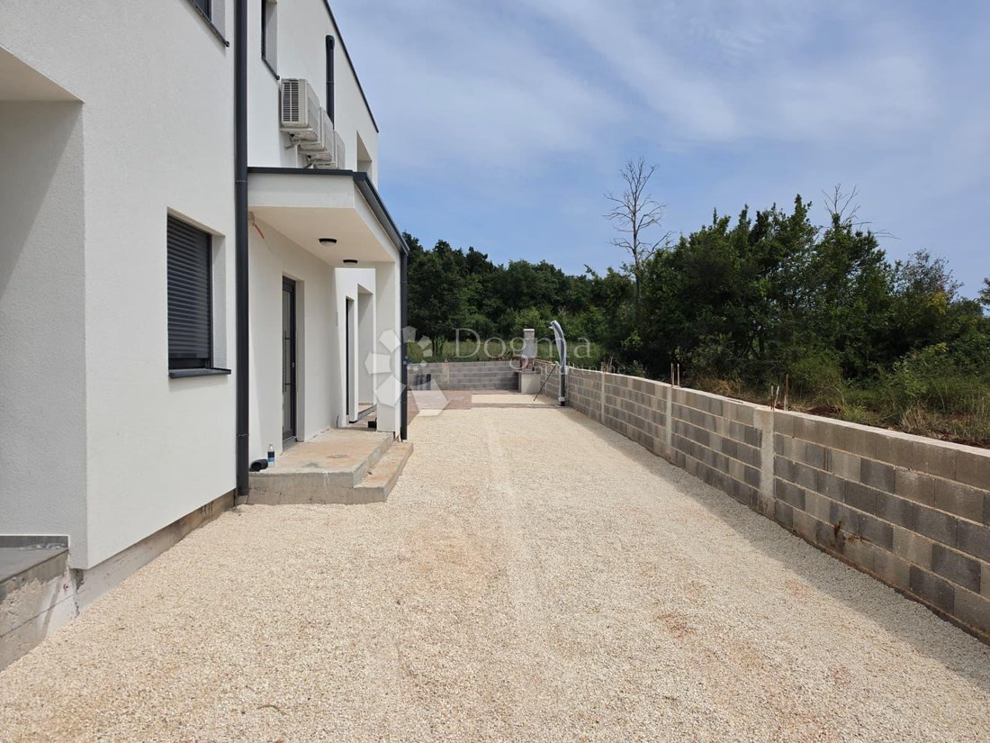 Casa en Loborika, Istria, Croacia 2 - 18286884