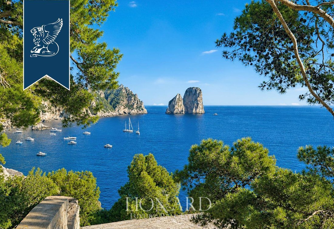 Villa en Capri, Campania, Italia 1 - 18772701