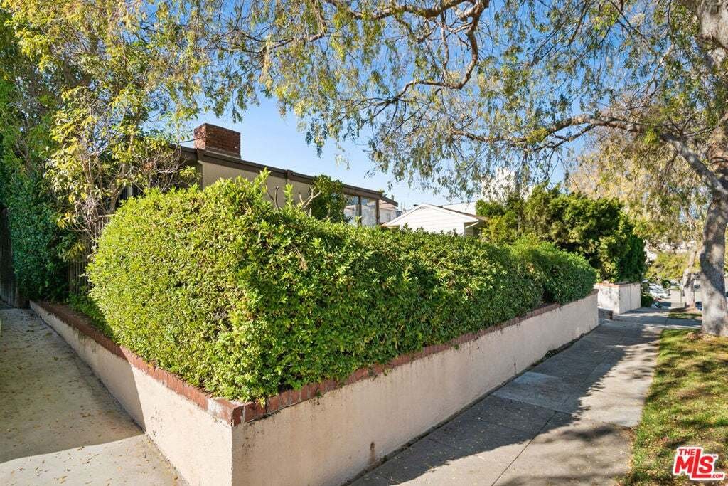 Los Angeles, California, United States 2 - 18768393