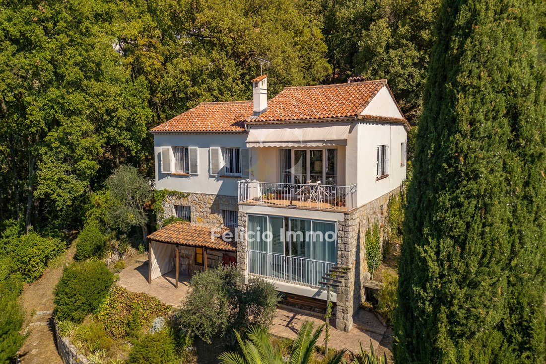 Casa en Grasse, Provenza-Alpes-Costa Azul, Francia 1 - 18773598