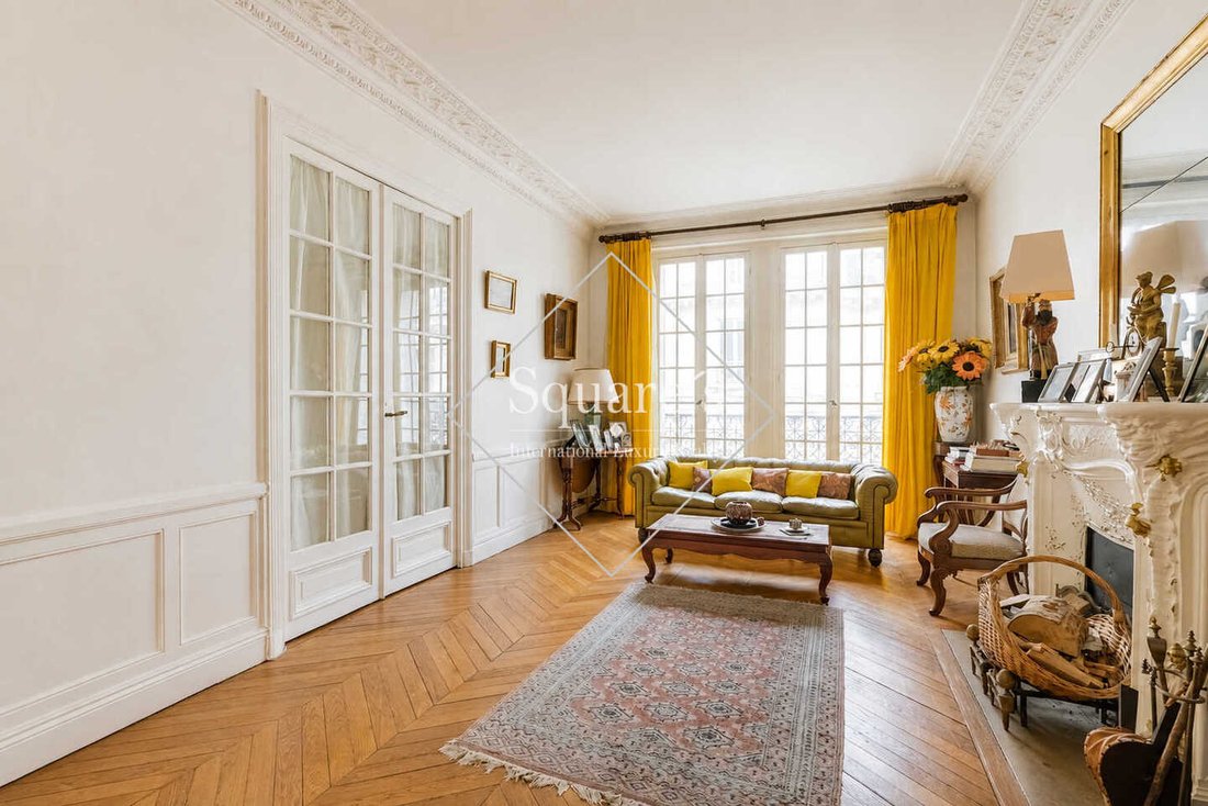 Appartamento a La Fourche-Guy Môquet, Paris 17e Arrondissement, Parigi 2 - 18769739